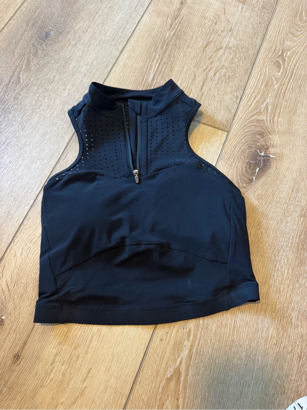 Lululemon Size 2 Black Unleash Strength Bra Half Zip Perforated High Neck